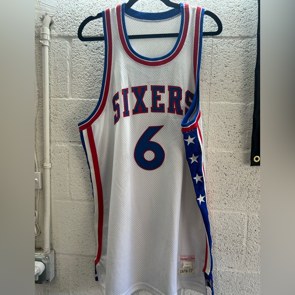 76’ers Erving Mitchell and Ness Jersey 1976-77